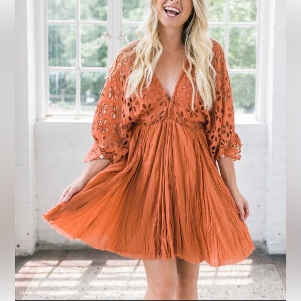 Free People Bella Note Eyelet Mini Lined Flutter Dress. Terracotta Size S #1877 - Picture 1 of 9